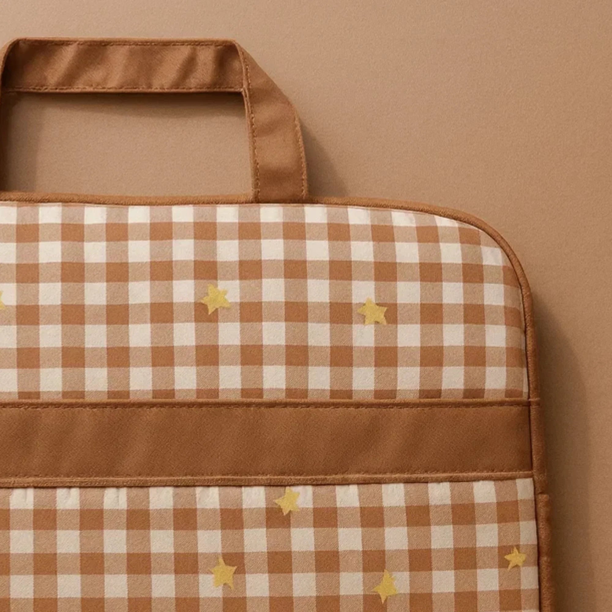 Star capybara laptop bag