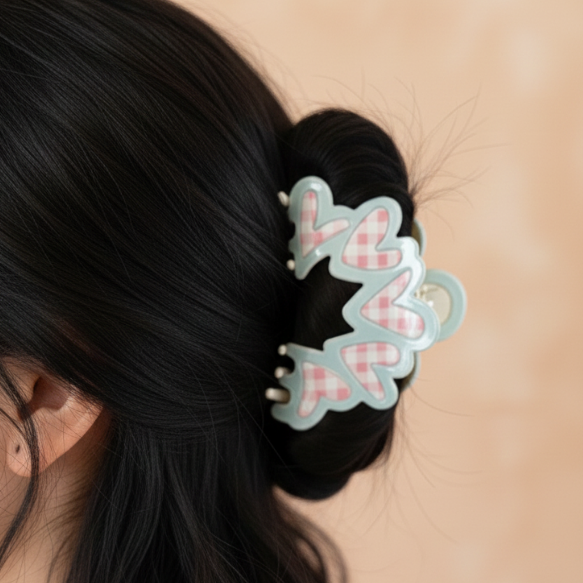 Gingham Hearts With Blue Lining Claw Clip