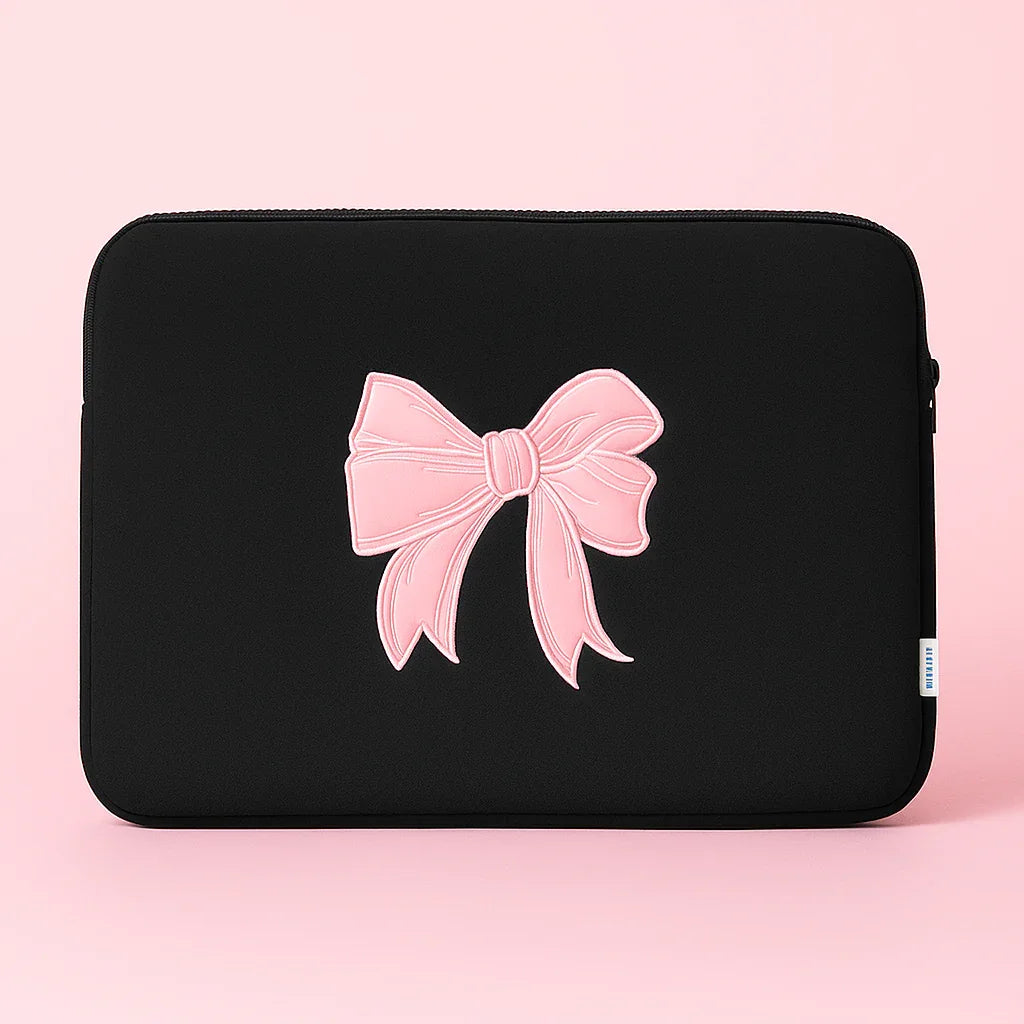 Bow laptop sleeve