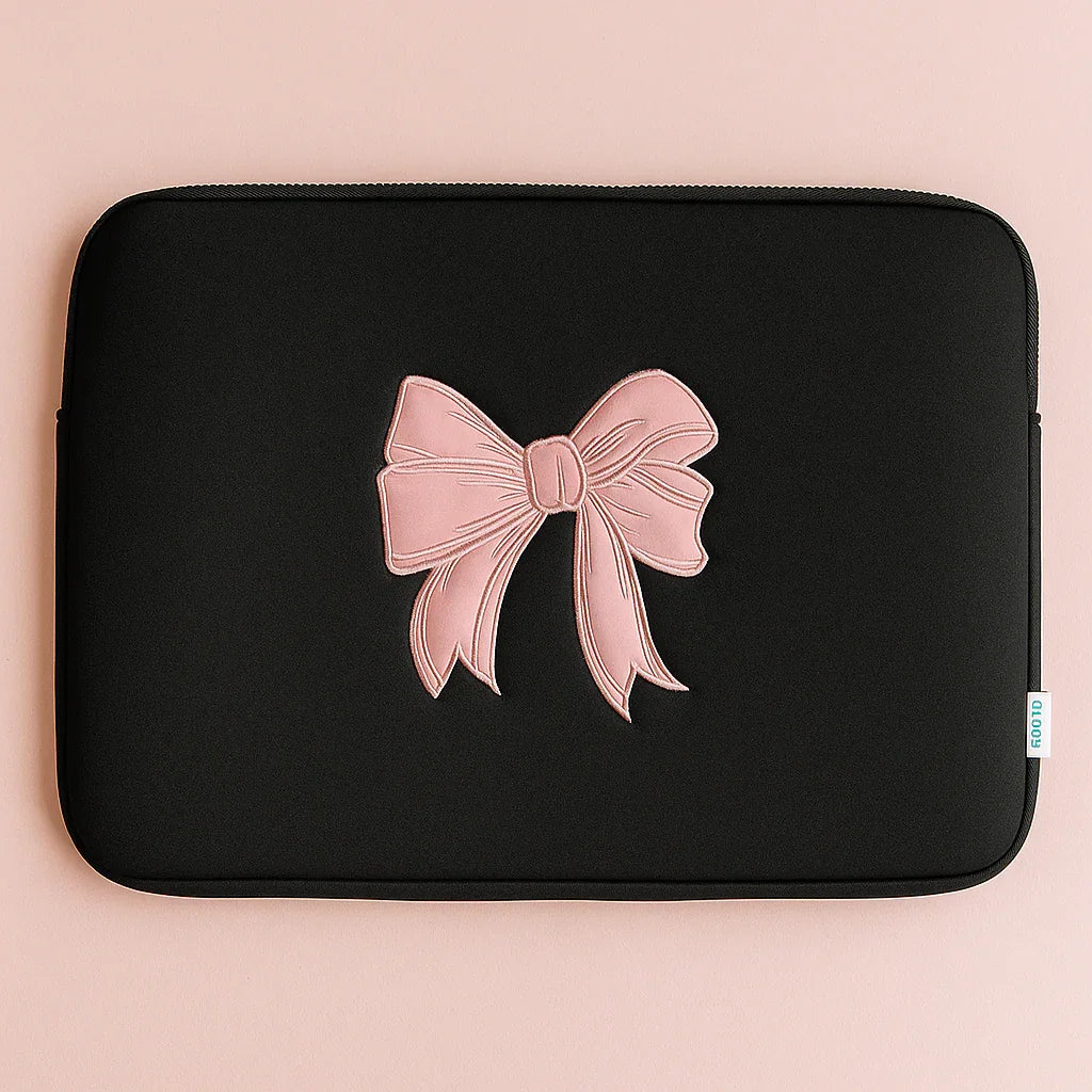 Bow laptop sleeve
