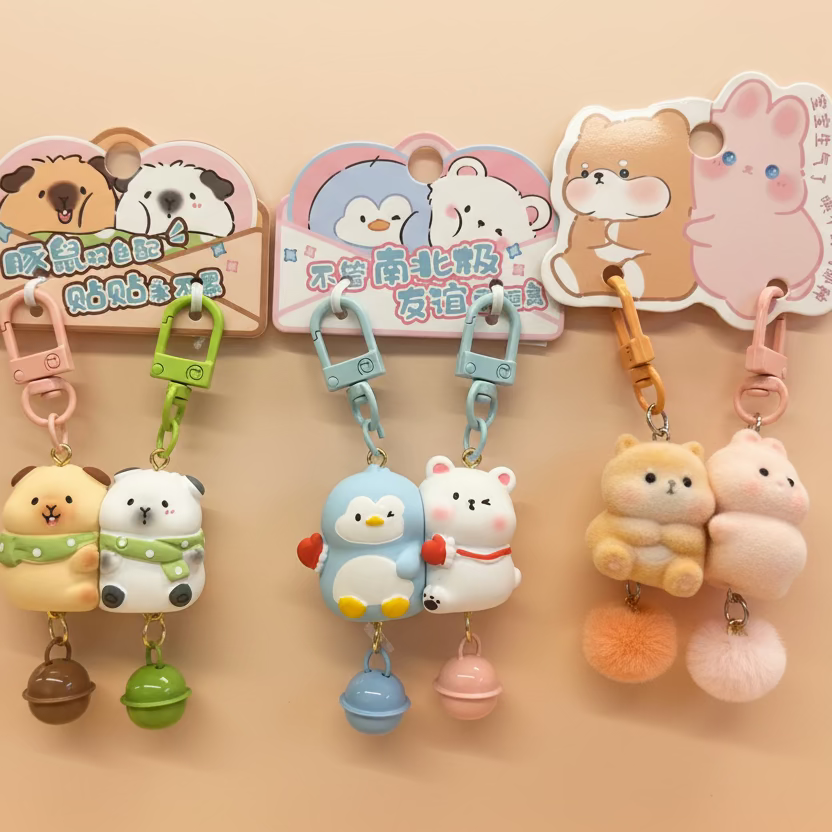 Snowy Snuggle Pals Keyring