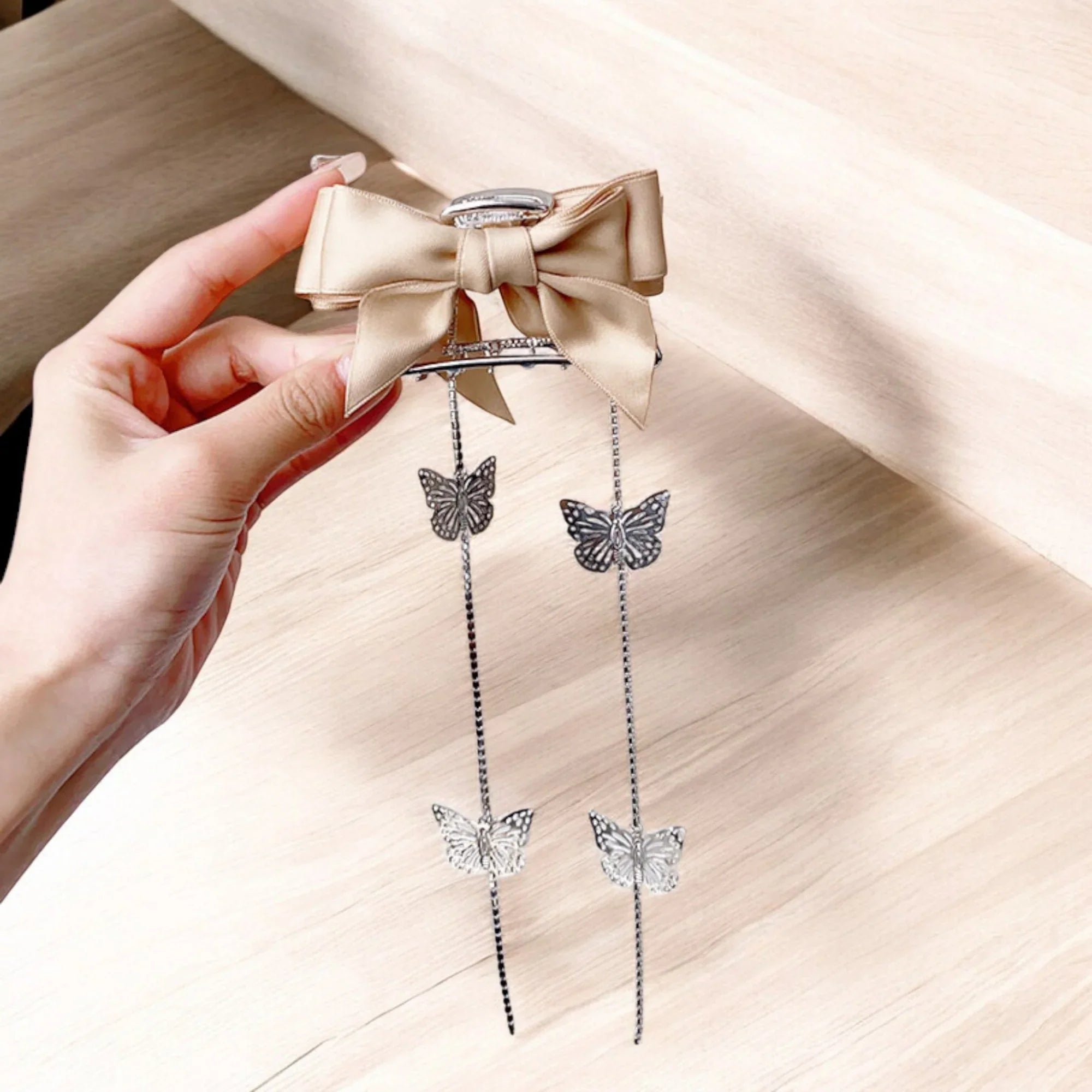 Ribbon Clawclips with Butterfly Tassels Brown