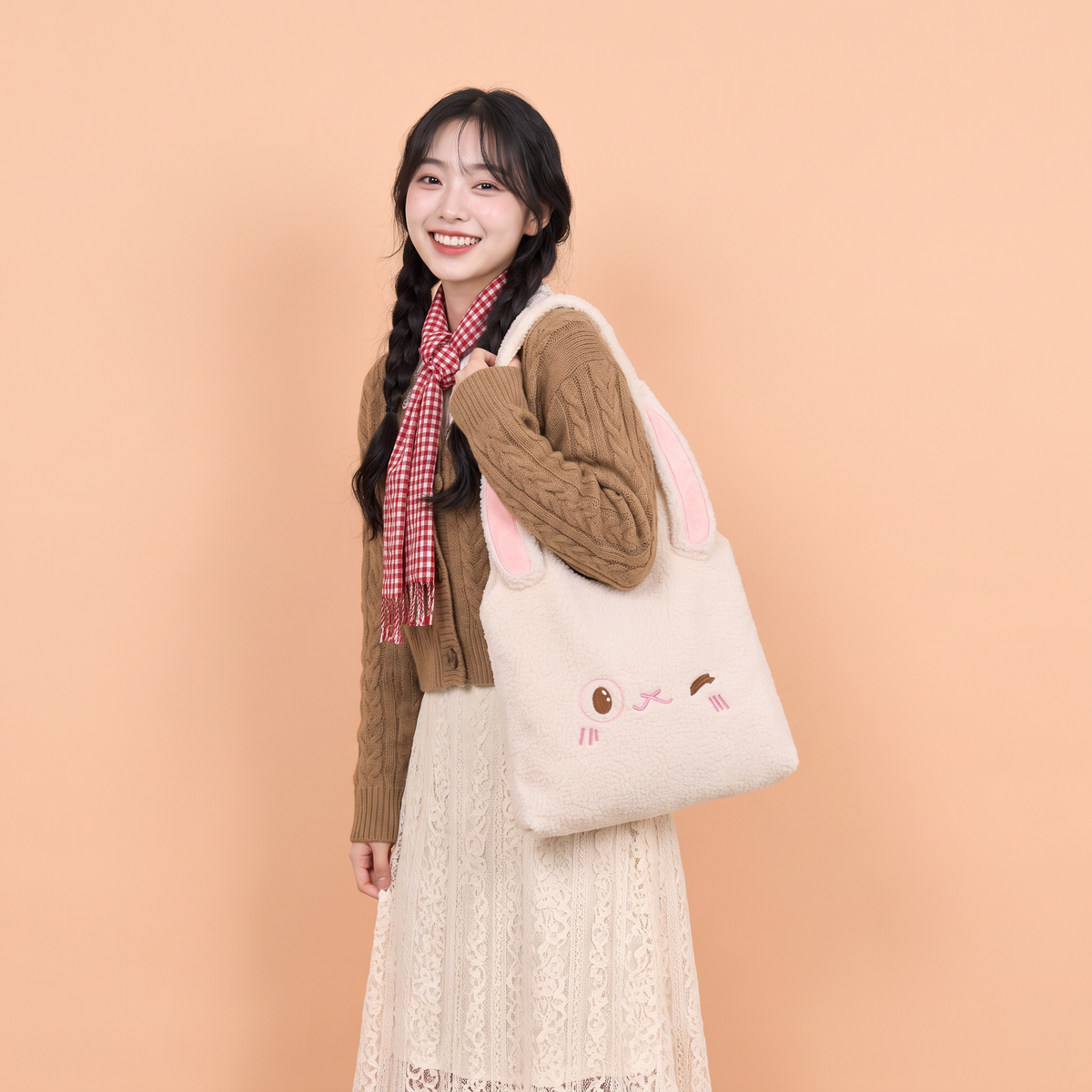 Cottontail Fur Tote Bag - Cream
