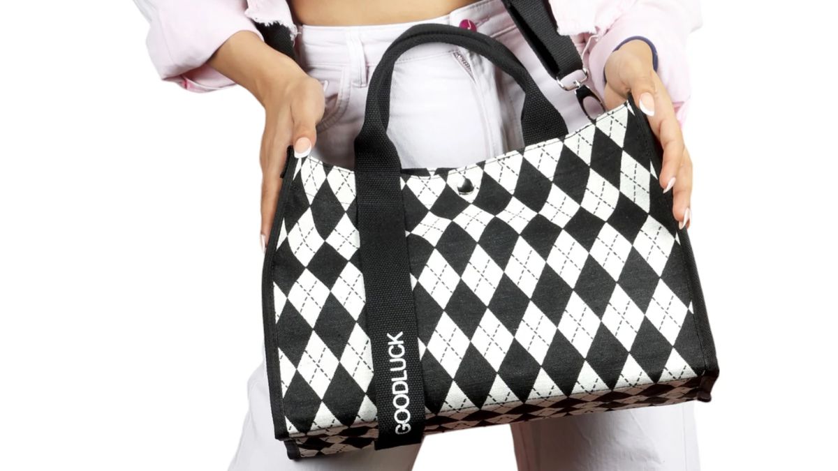 Caring for Your Tote Bag: The Ultimate Guide to Maintenance
