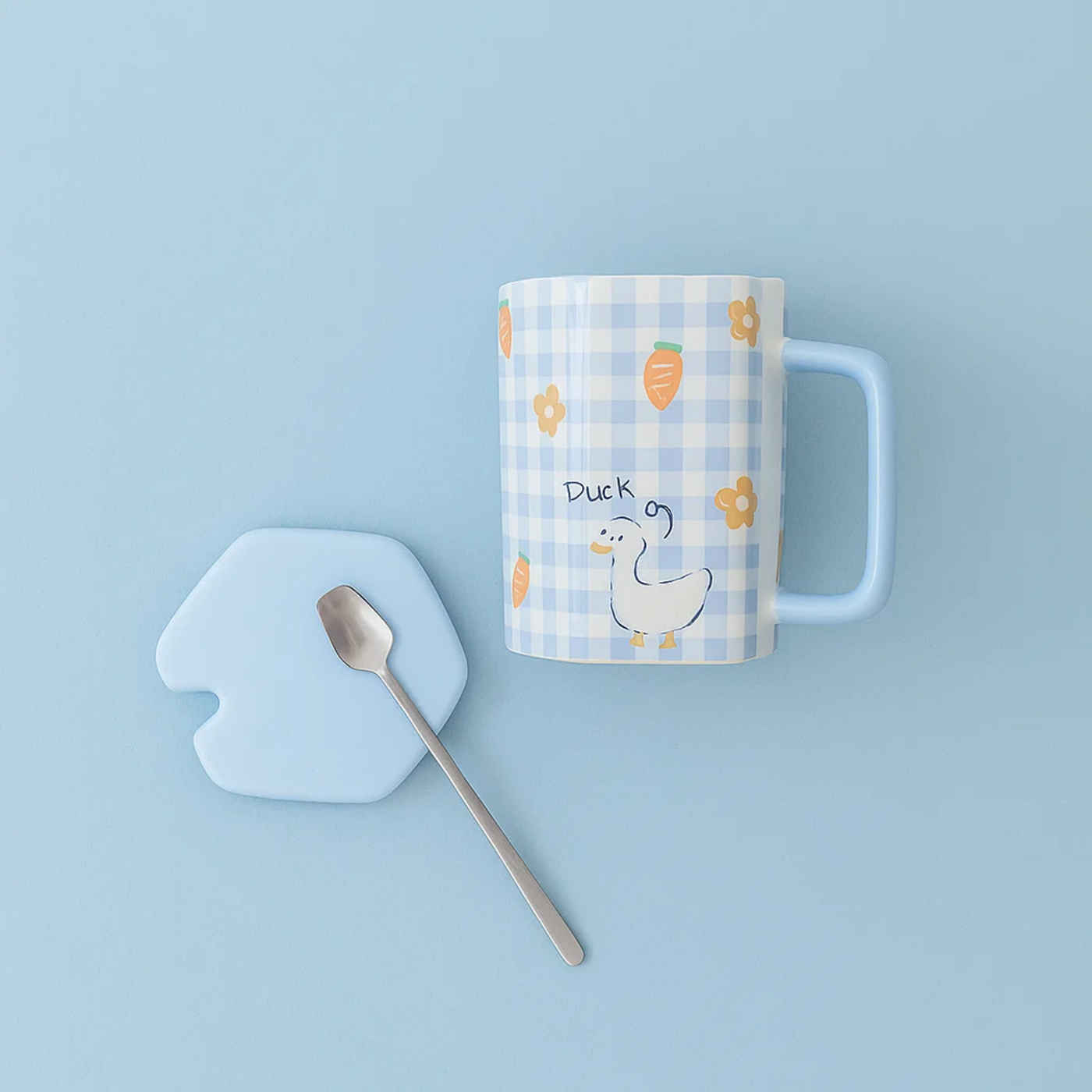 Checkered Ceramic Mug with Spoon Blue