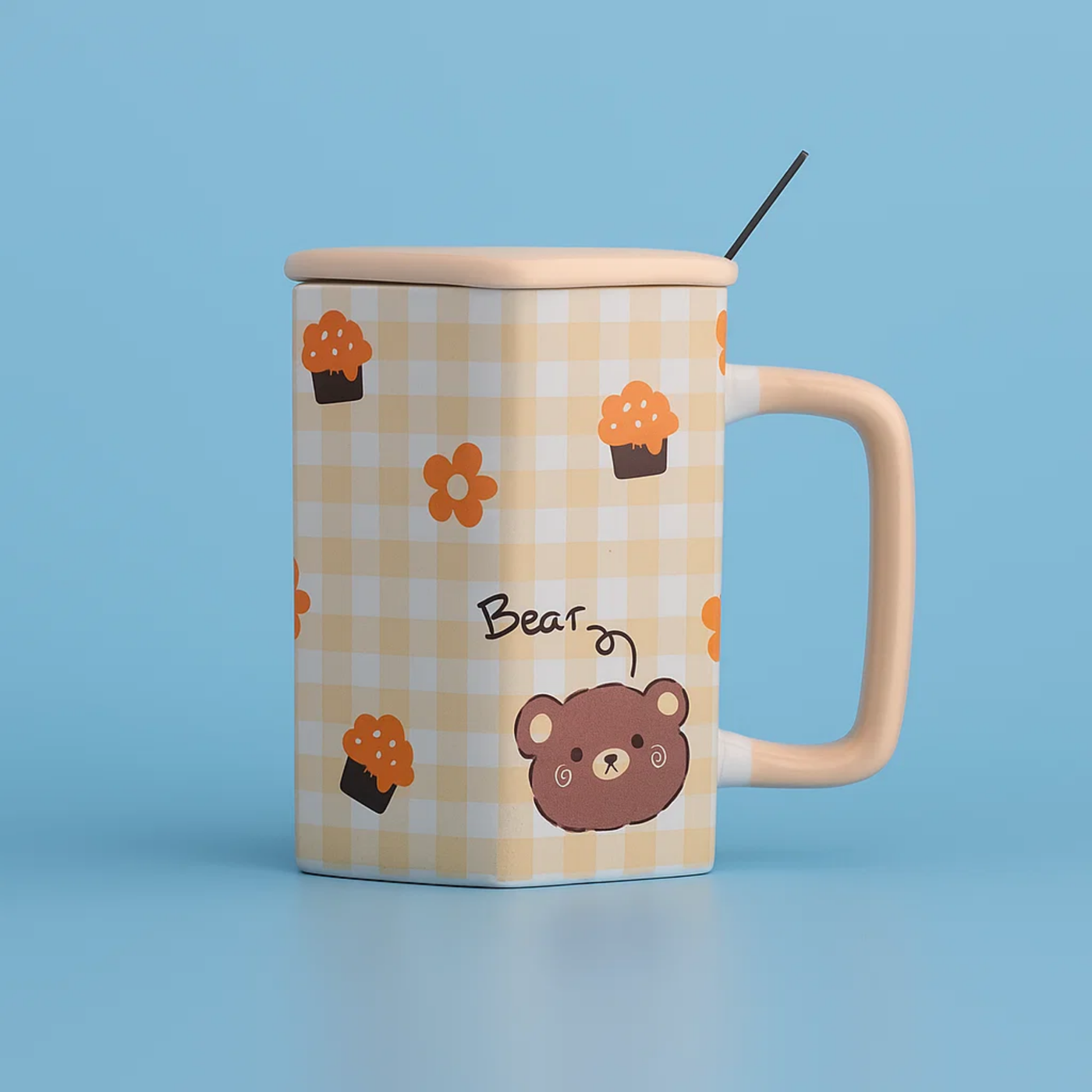Checkered Ceramic Mug with Spoon Brown