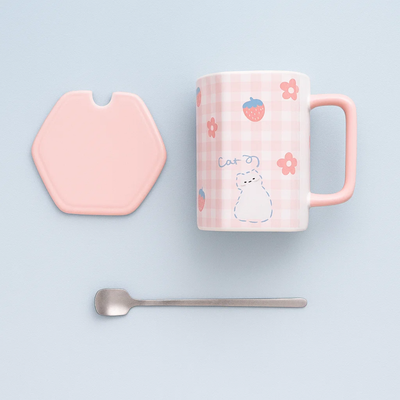 Checkered Ceramic Mug with Spoon Pink