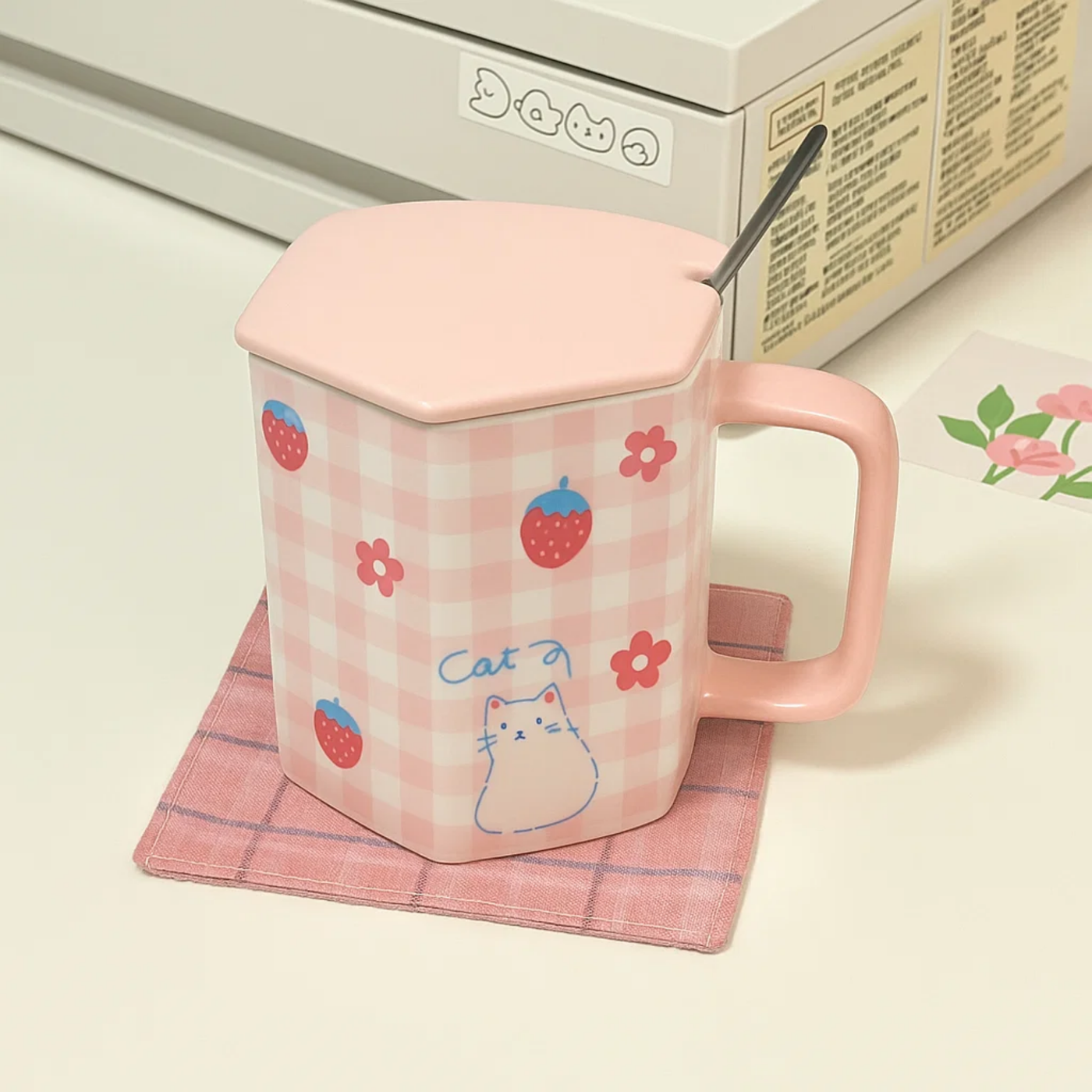Checkered Ceramic Mug with Spoon Pink