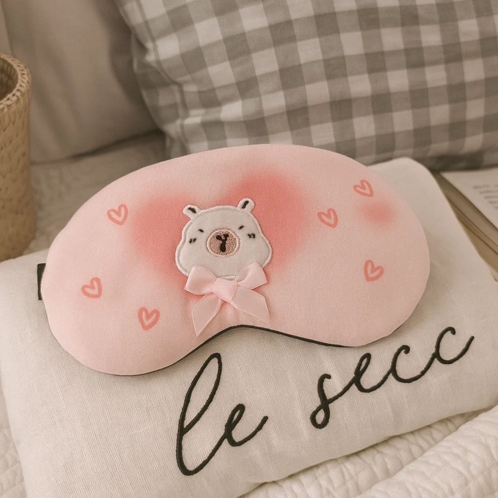 Capybara Aura Heart Cooling Eye Mask