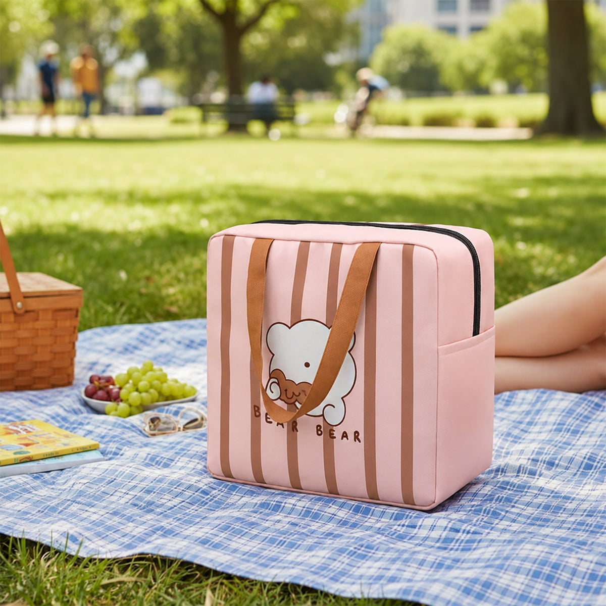 Bear Insulated Picnic Bag - Pink
