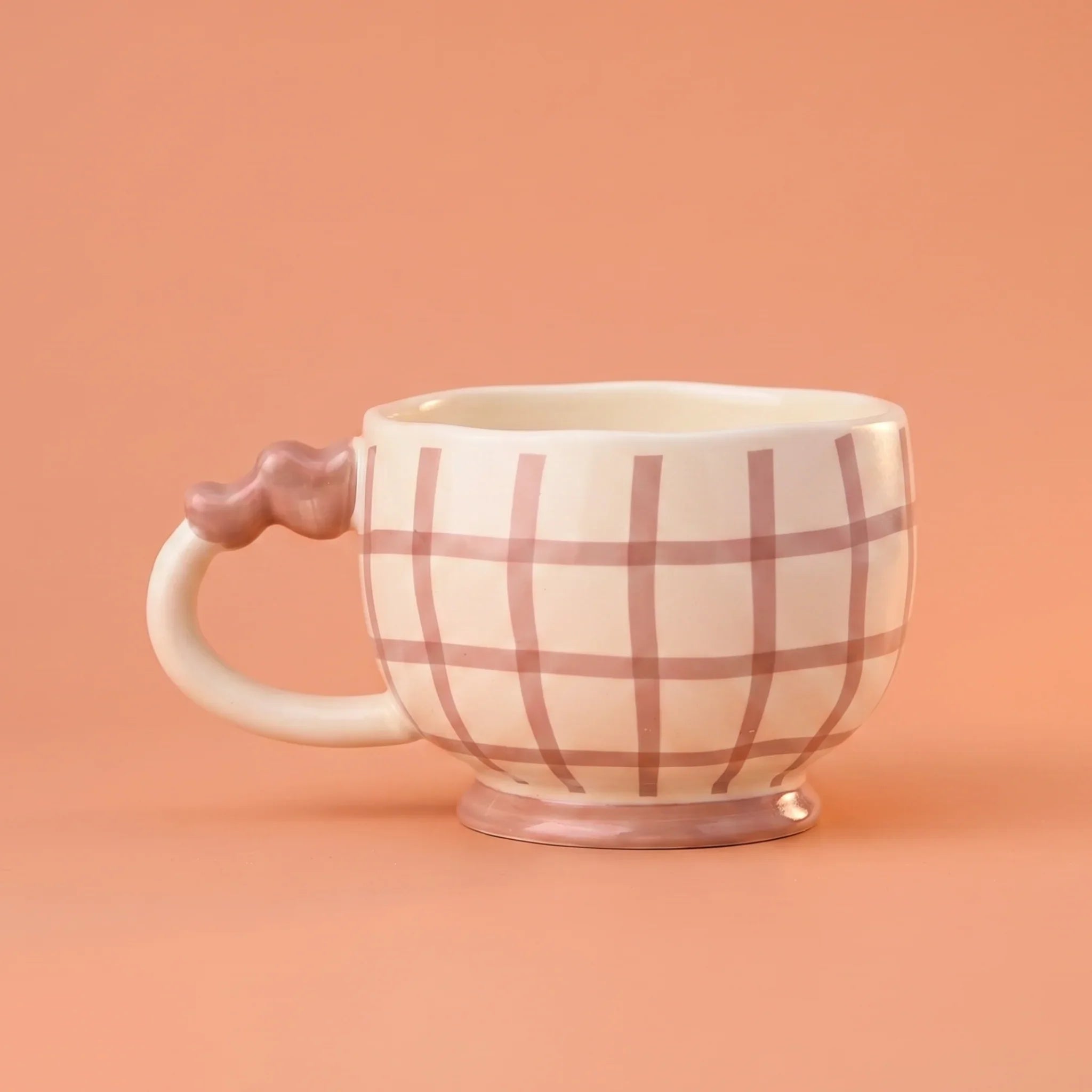 Peachy Smile Mug