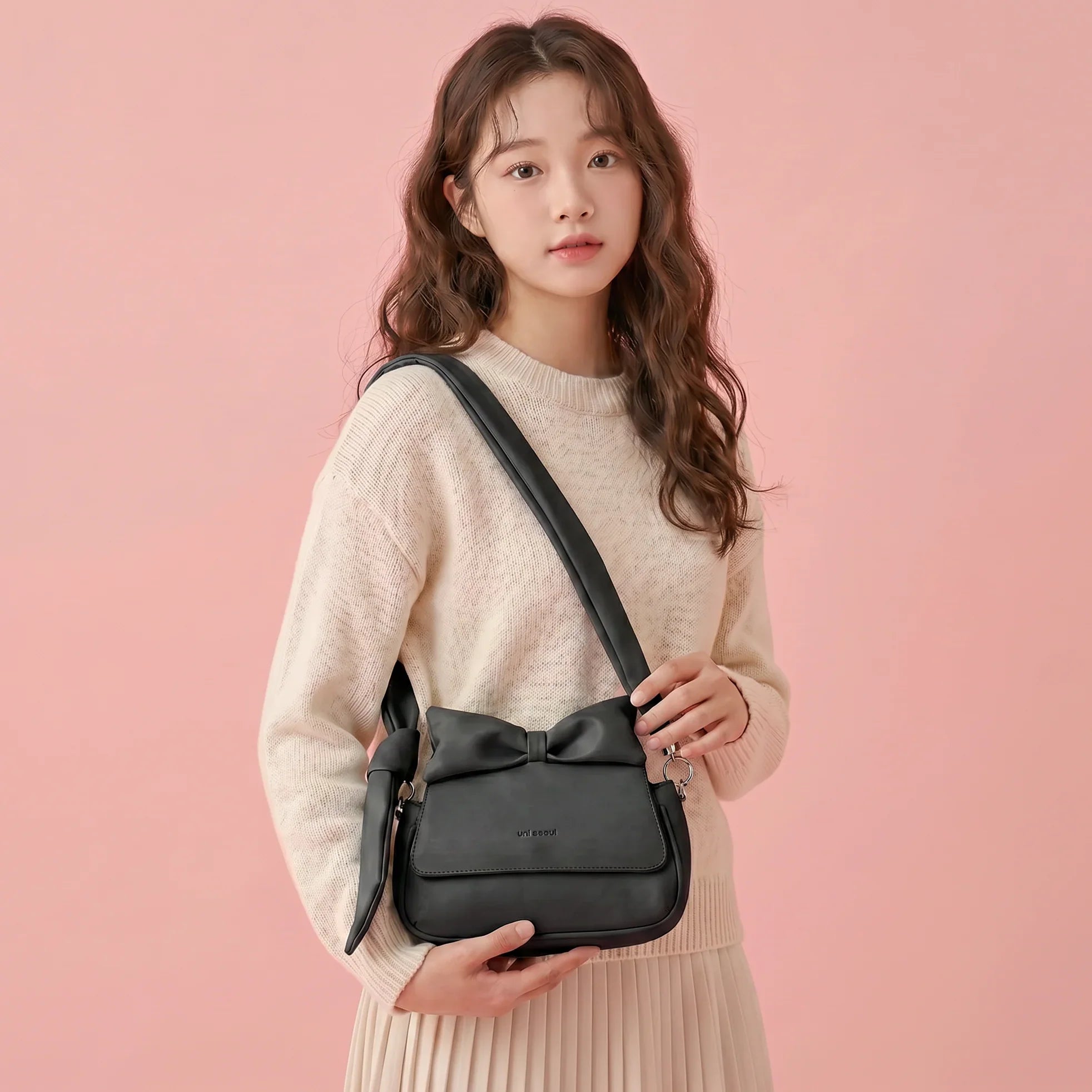 Puffed Bow Top Sling Bag - Black