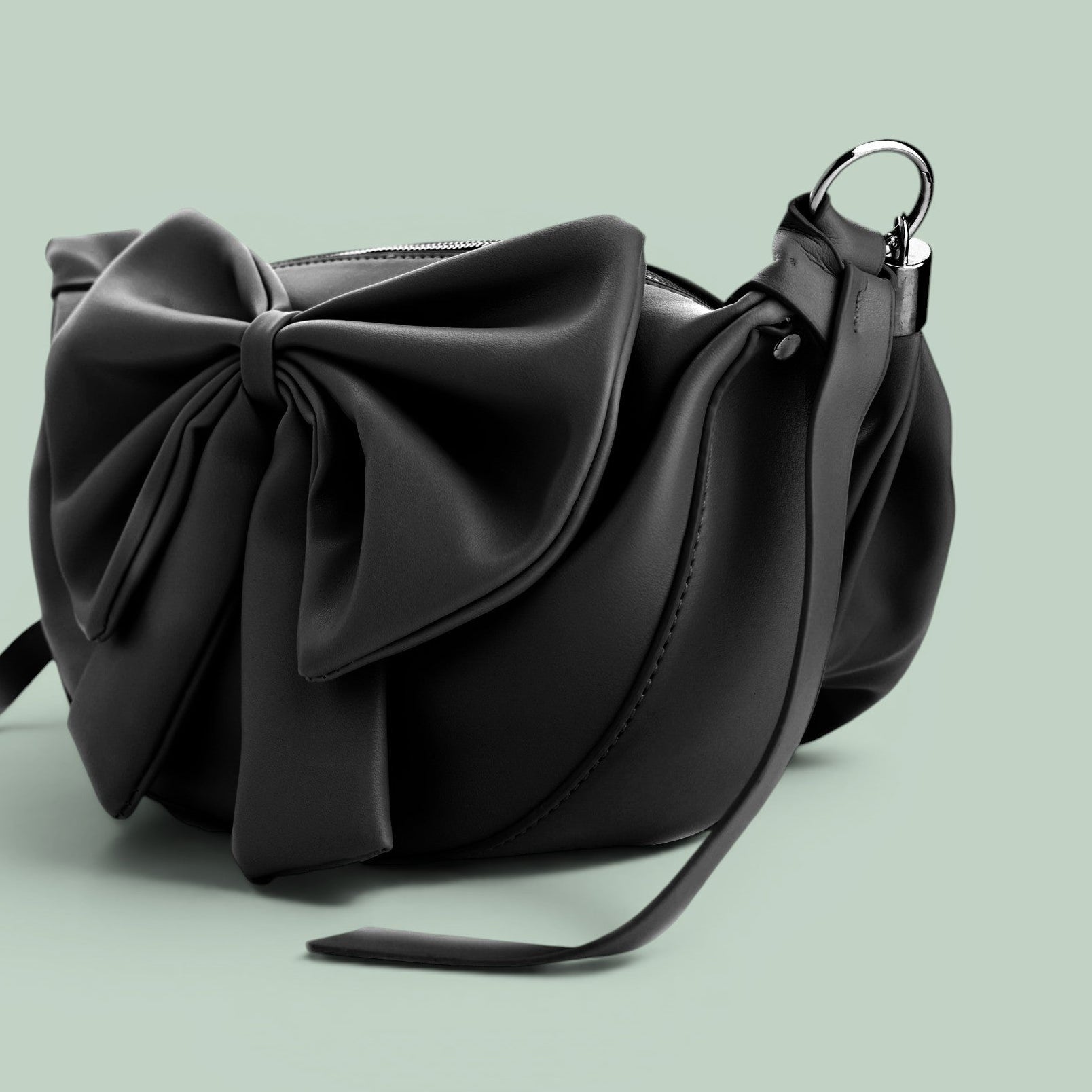 Round Bow Sling Bag - Black