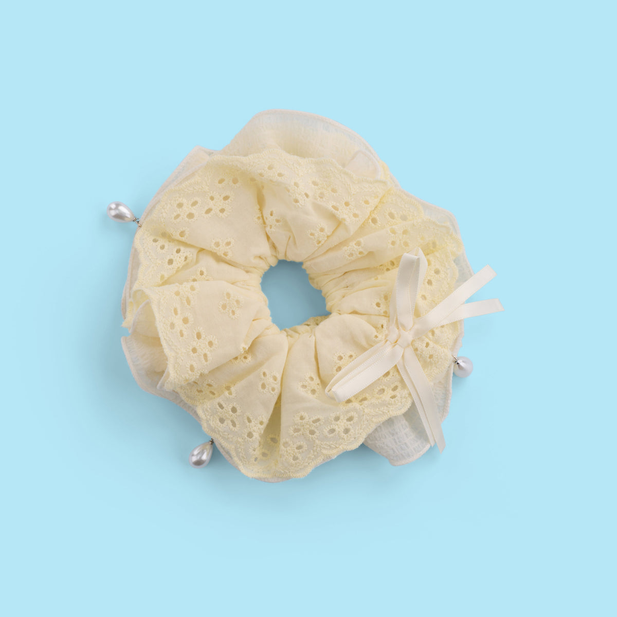 Vanilla Lace Scrunchie